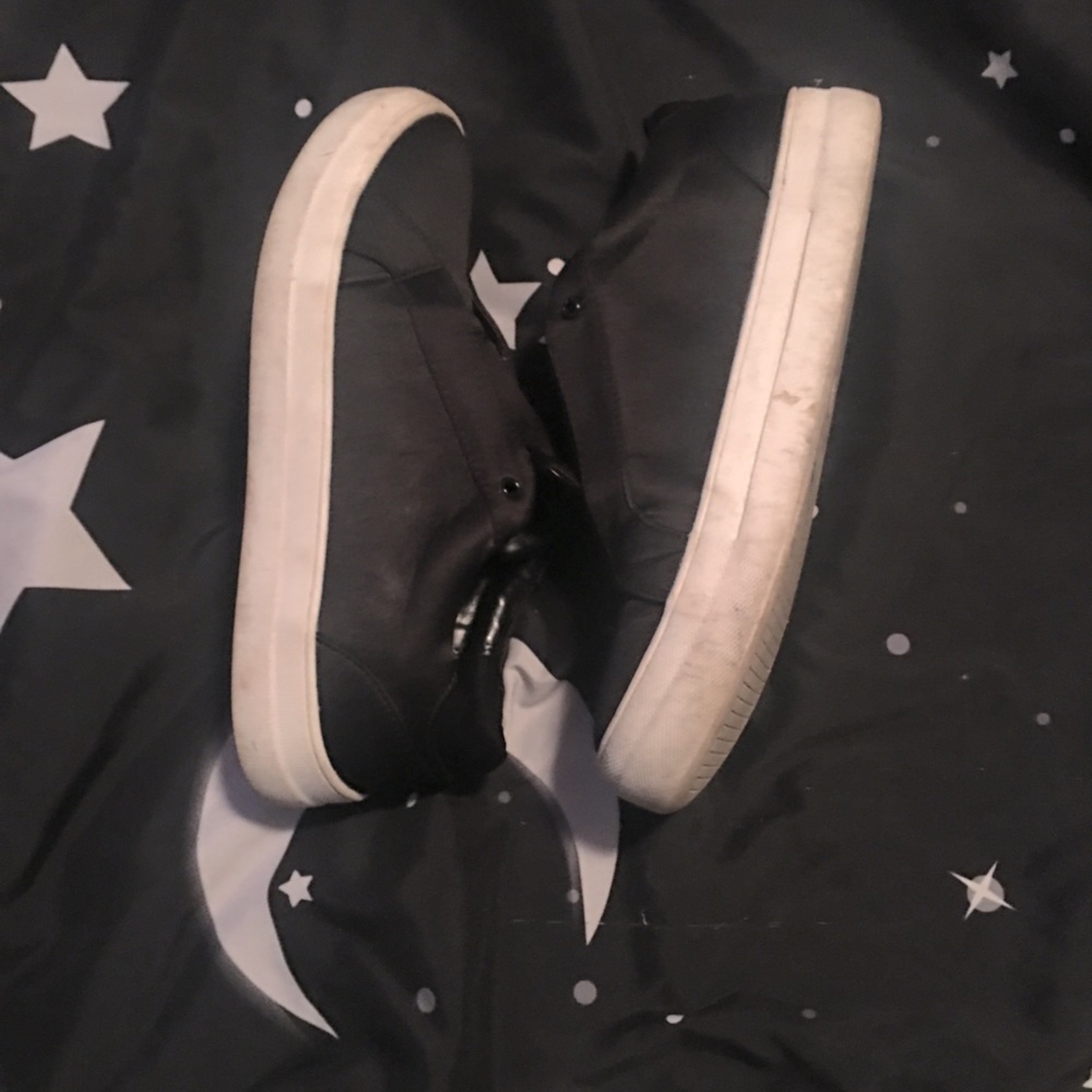 Black sneakers from forever 21